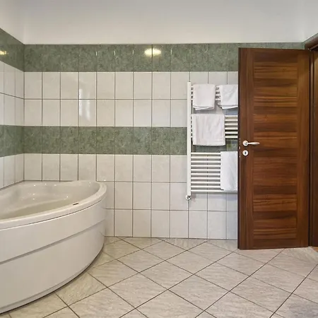 5 Bedroom Amazing In * Galižana