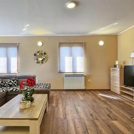 5 Bedroom Amazing In